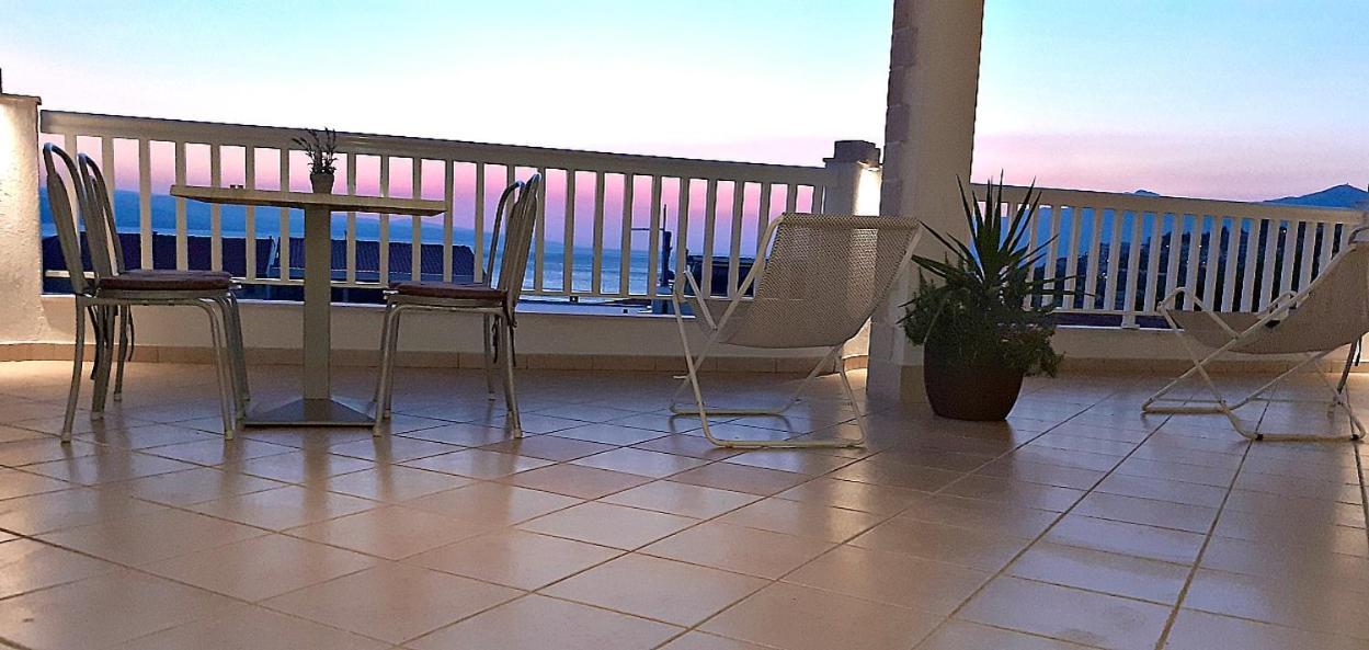 Apartments Villa Bonaca Baška Voda Szoba fotó
