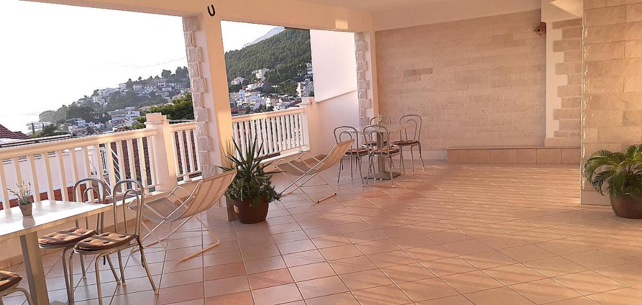 Apartments Villa Bonaca Baška Voda Szoba fotó