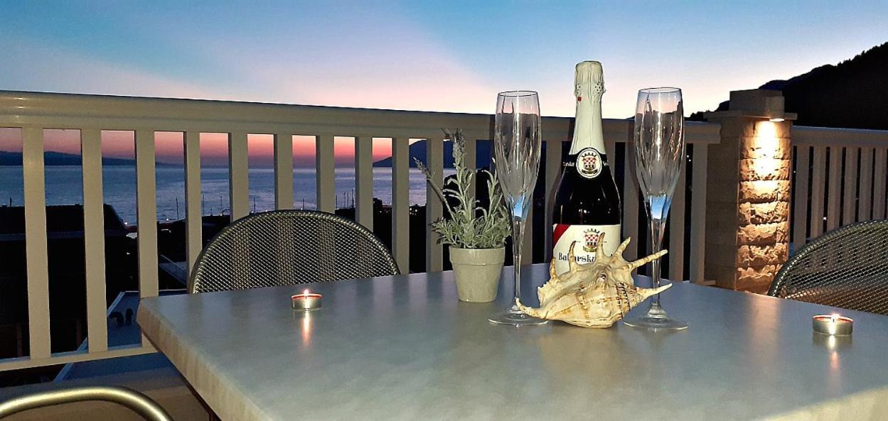 Apartments Villa Bonaca Baška Voda Kültér fotó