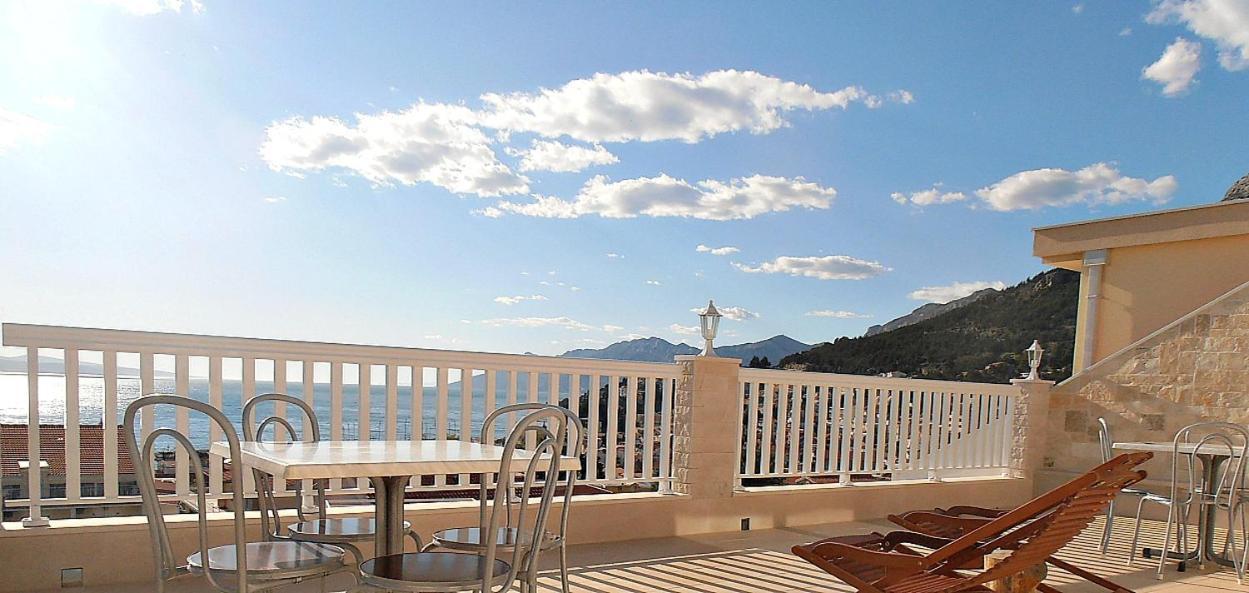 Apartments Villa Bonaca Baška Voda Szoba fotó
