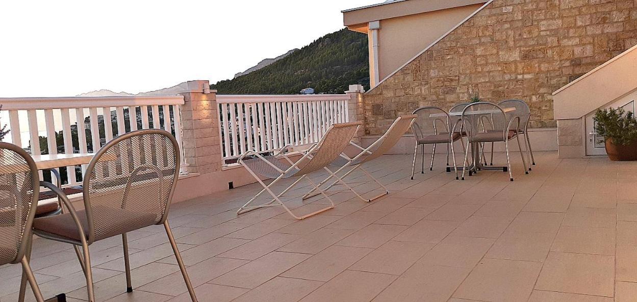 Apartments Villa Bonaca Baška Voda Szoba fotó