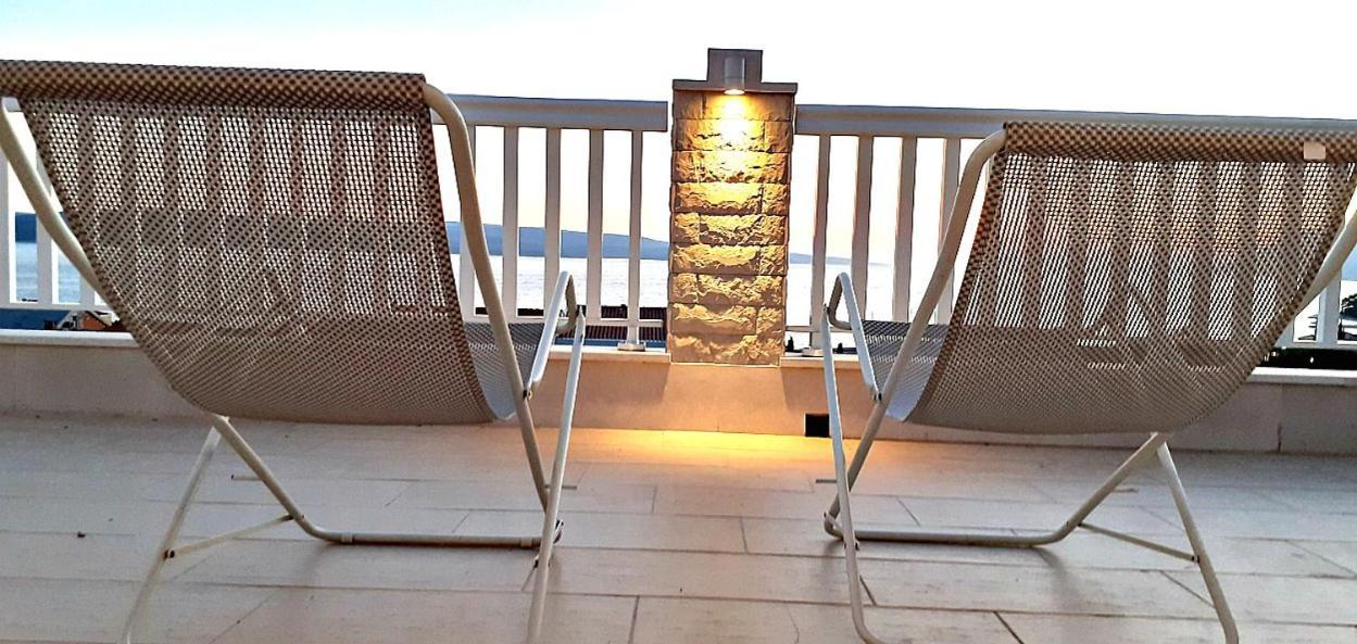 Apartments Villa Bonaca Baška Voda Szoba fotó